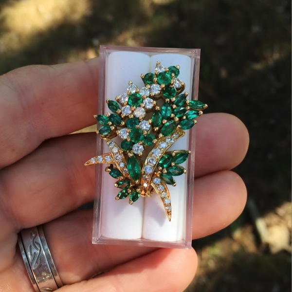 Fine Quality Vintage 18 kt Emerald and Diamond Pendant  Litnon.com