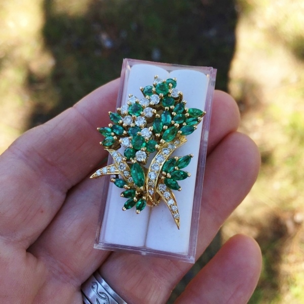 Fine Quality Vintage 18 kt Emerald and Diamond Pendant  Litnon.com