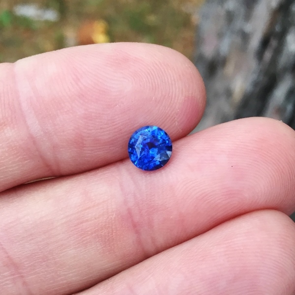 Bright and Rich Royal Blue Natural Ceylon Sapphire  Litnon.com