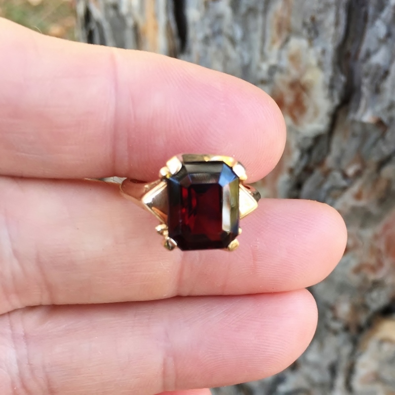 Vintage Dark Red Burmese Spinel 14 kt Ring 6.2 carats GL Litnon.com