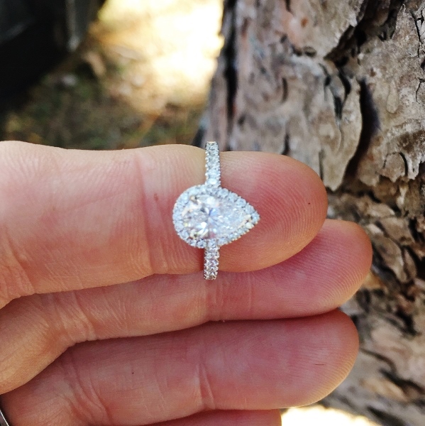 SI-1 Clarity F Color Natural Pear Shape 1.01 ct Diamond Halo Ring  Litnon.com