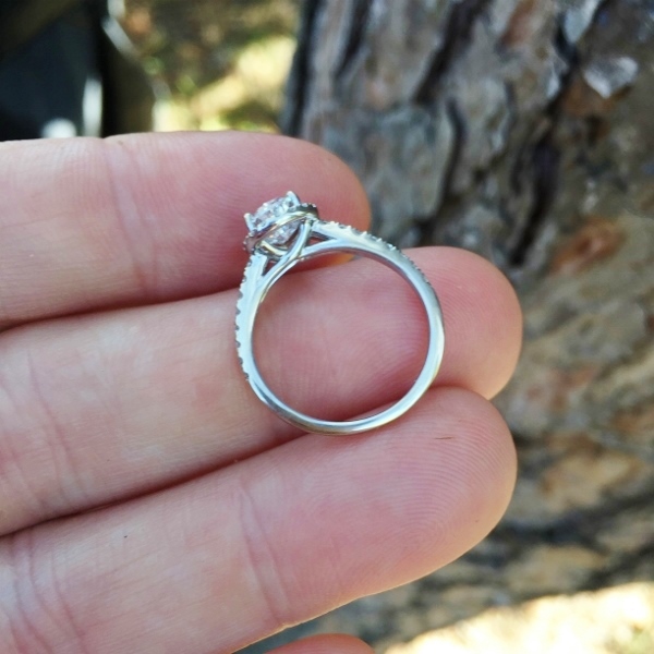 SI-1 Clarity F Color Natural Pear Shape 1.01 ct Diamond Halo Ring  Litnon.com