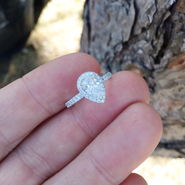 SI-1 Clarity F Color Natural Pear Shape 1.01 ct Diamond Halo Ring  Litnon.com