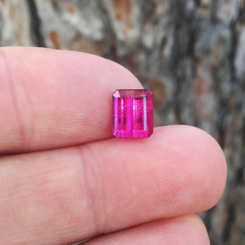Gem Color Rubelite Tourmaline Mozambique 2.73ct  Litnon.com
