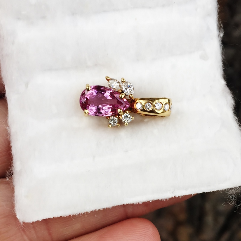 Rare Color 2.90 carat Ouro Preto Imperial Topaz 18kt Enhancer  Litnon.com