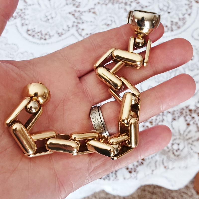 Vintage Big and Bold Italian Baraka Bracelet 18 Karat Gold 82.6 Grams  Litnon.com