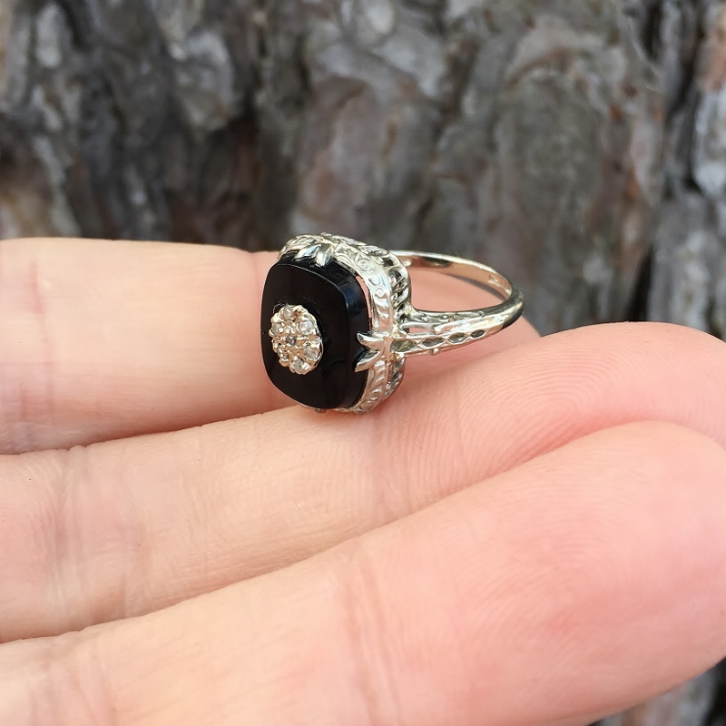 Classic 14kt Filigree White Gold Diamond and Black Onyx Ring  Litnon.com