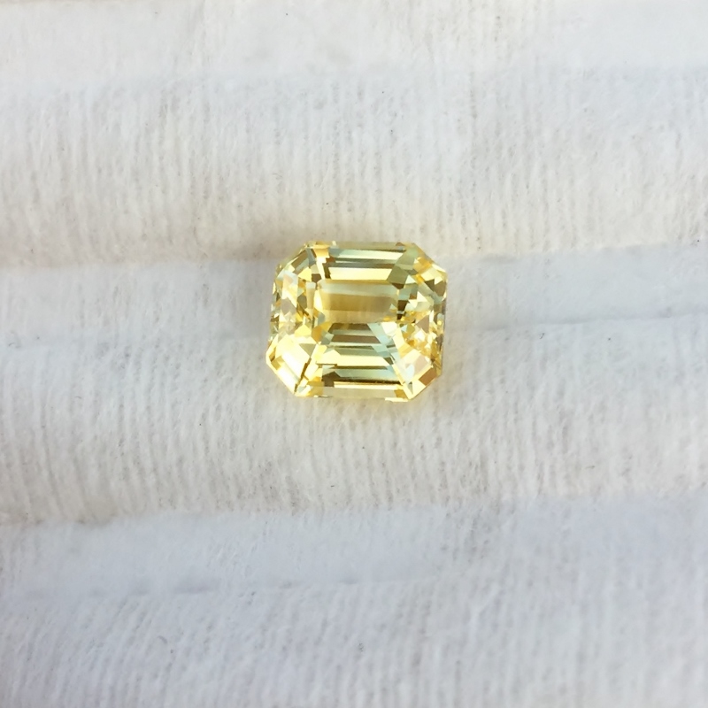Certified Beautiful Cutting Unheated Yellow Ceylon Sapphire 2.10 ct  Litnon.com