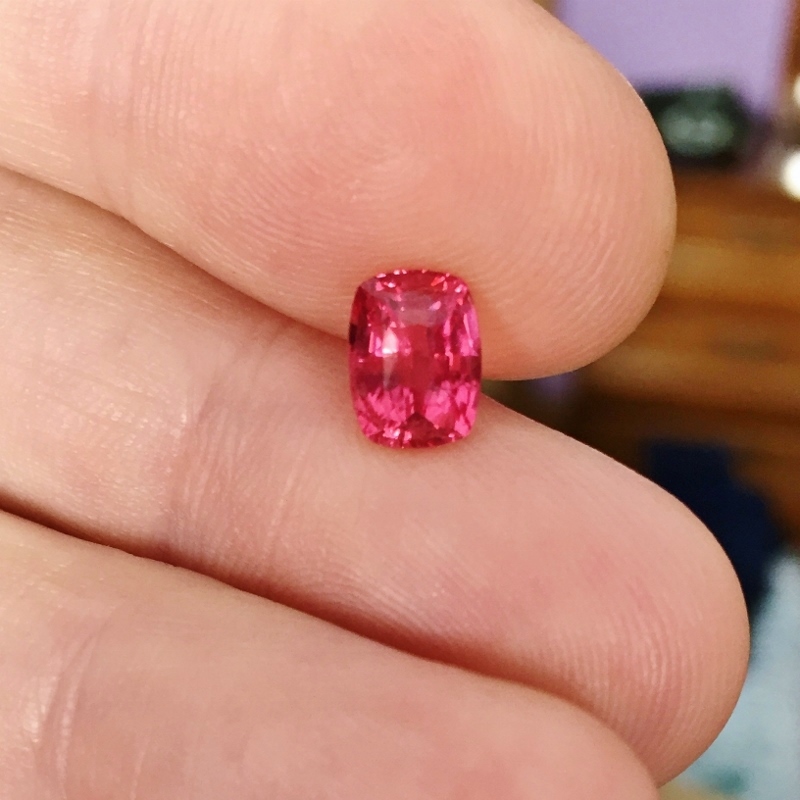 Hot Color Natural Mahenge Spinel Tanzania 2.33 ct  Litnon.com