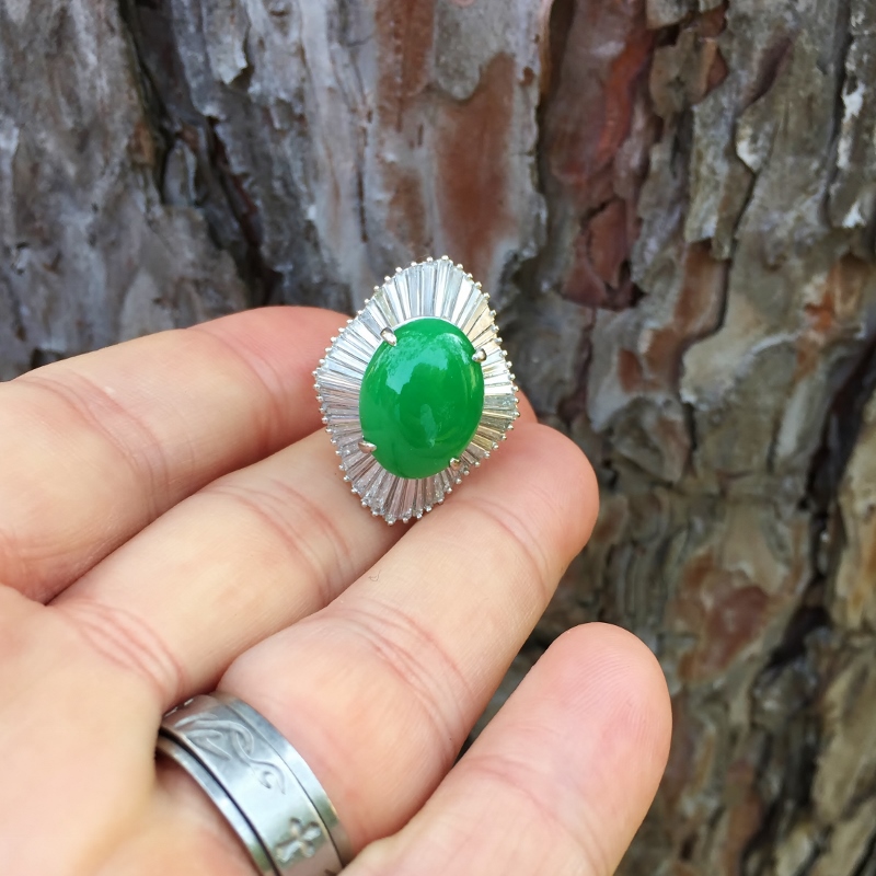 10 carat Natural Burmese Green Jadeite Platinum and Diamond Ring GL Litnon.com