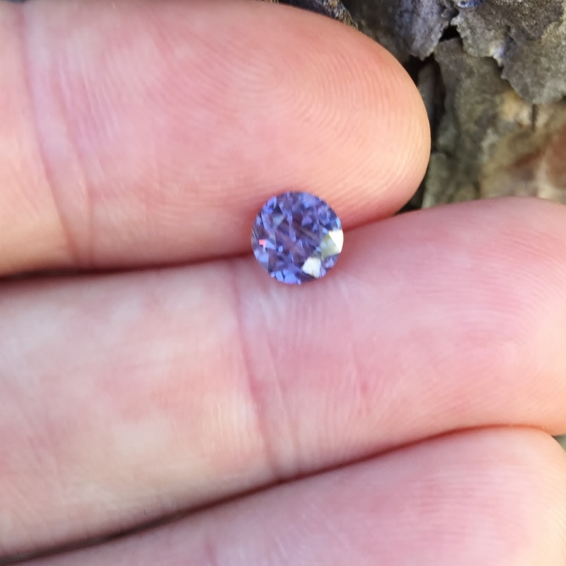 Purple To Blue Color Shift Natural Spinel Sri Lanka 0.98 ct  Litnon.com