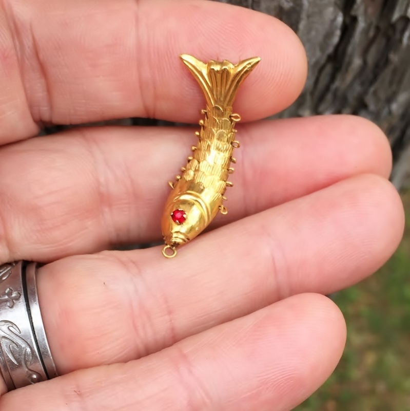 Antique 14 karat Articulated Fish Pendant GL Litnon.com