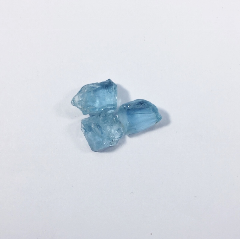 Strong Color Aquamarine Facet Rough Nigeria 3.82 grams  Litnon.com