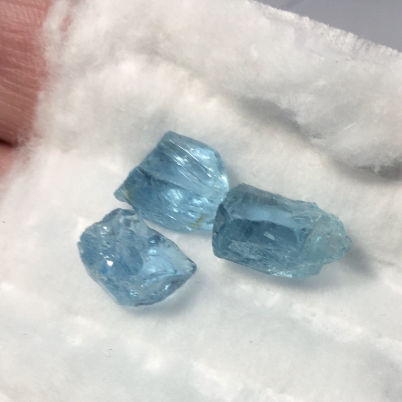 Strong Color Aquamarine Facet Rough Nigeria 3.82 grams  Litnon.com