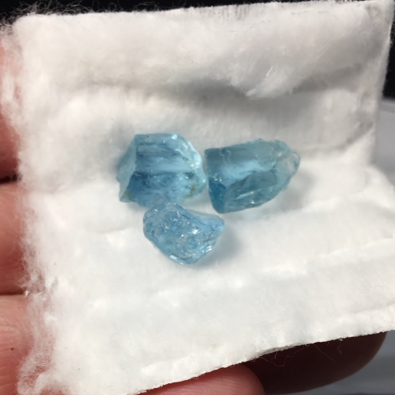 Strong Color Aquamarine Facet Rough Nigeria 3.82 grams  Litnon.com