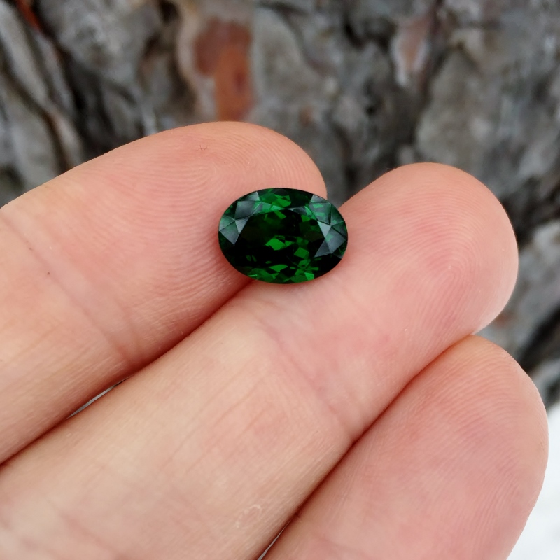 GIA Certified Natural Tsavorite Garnet Kenya 3.65 carats GL Litnon.com