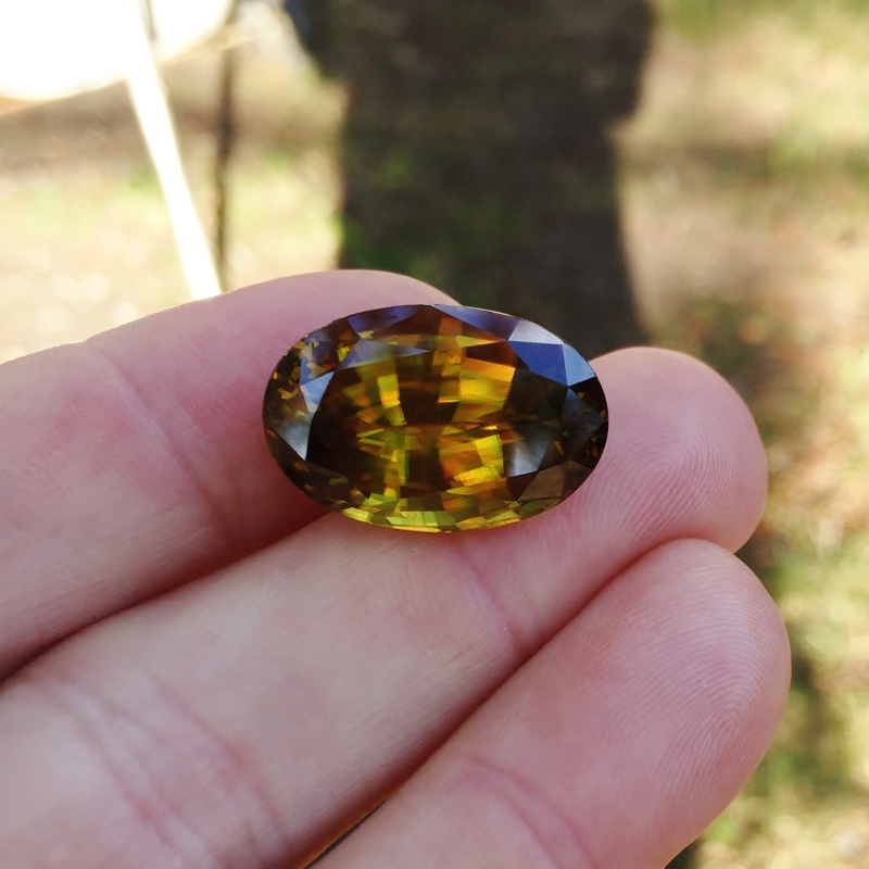 Huge Dispersive Fire Natural Sphene - Titanite Pakistan 30.26 ct GL Litnon.com