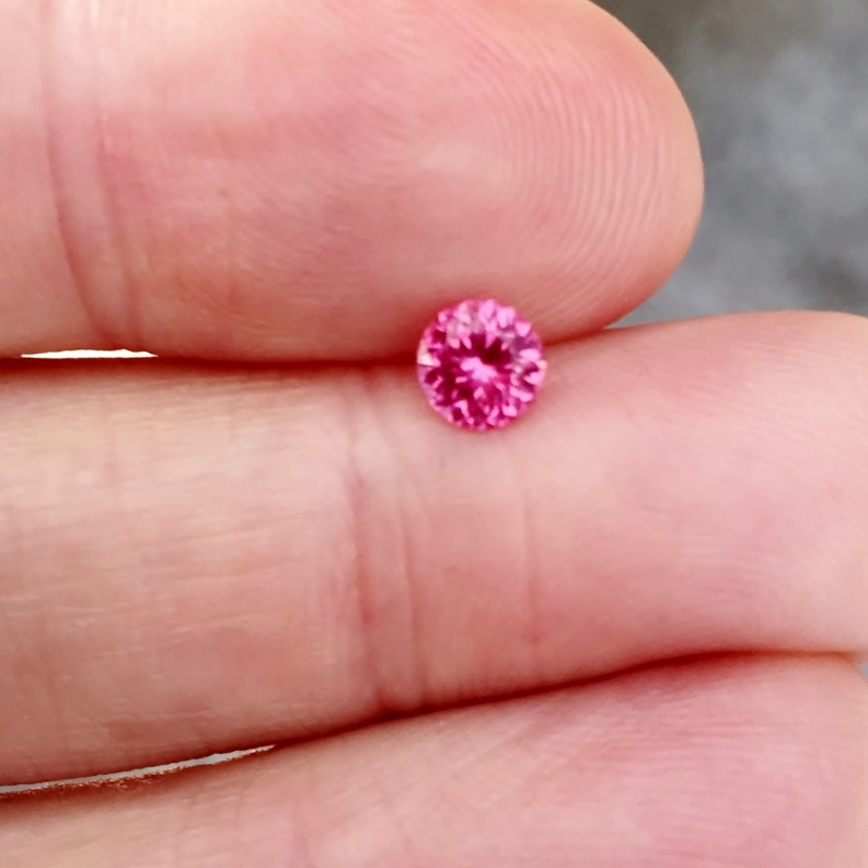 Small Treasure Hot Pink Color and Bright Burmese Spinel  Litnon.com