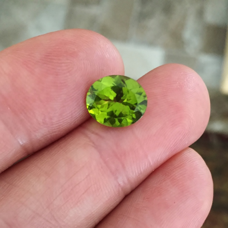 Fine Color Bright and Pretty Arizona Peridot 3.62  Litnon.com
