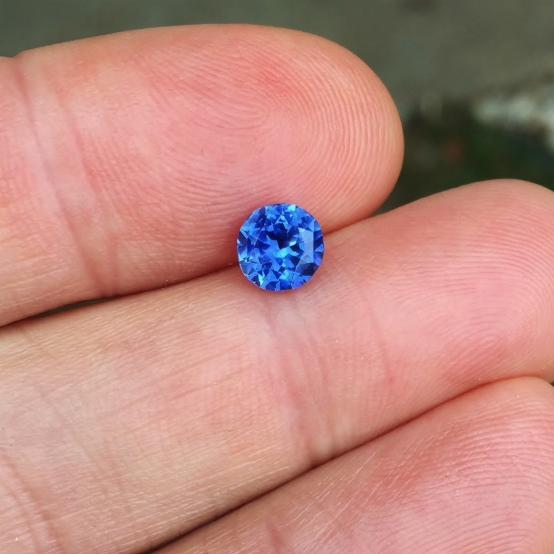 AGL Certified Unheated Fine Blue Sapphire Sri Lanka 1.32 ct  Litnon.com