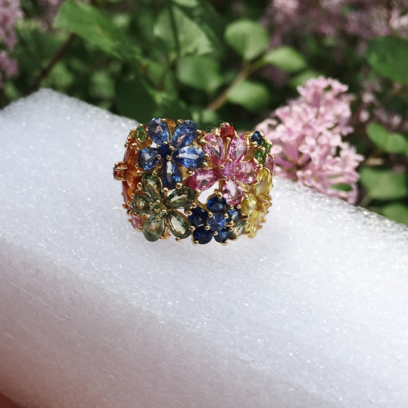 18 Karat Gold Multi-Color Ceylon Sapphire Flower Ring 5+ ct  Litnon.com