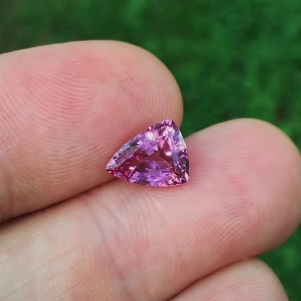 Bright and Pretty Purple Pink Natural Spinel Sri Lanka 2.38 ct  Litnon.com