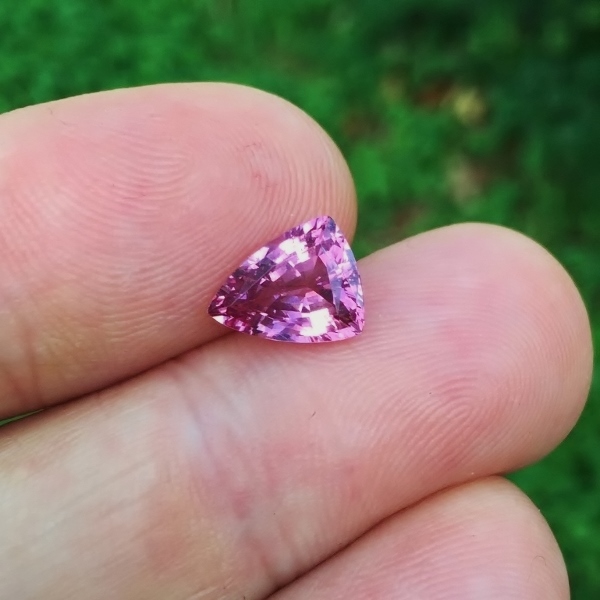 Bright and Pretty Purple Pink Natural Spinel Sri Lanka 2.38 ct  Litnon.com