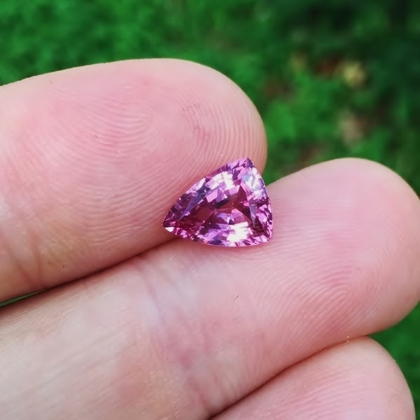 Bright and Pretty Purple Pink Natural Spinel Sri Lanka 2.38 ct  Litnon.com