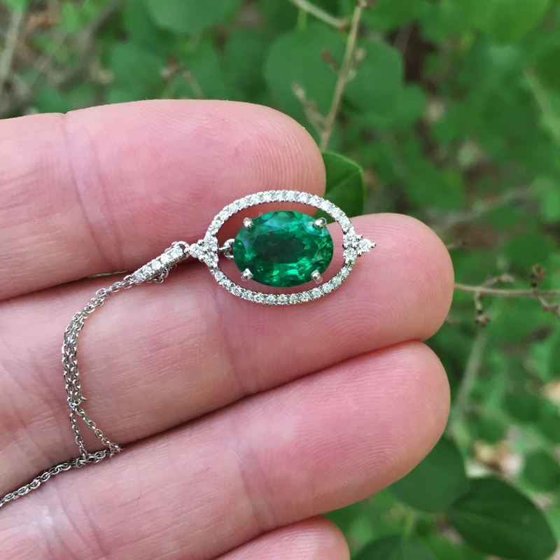 Quality Top Color Colombian Emerald Diamond Pendant 18 kt  Litnon.com