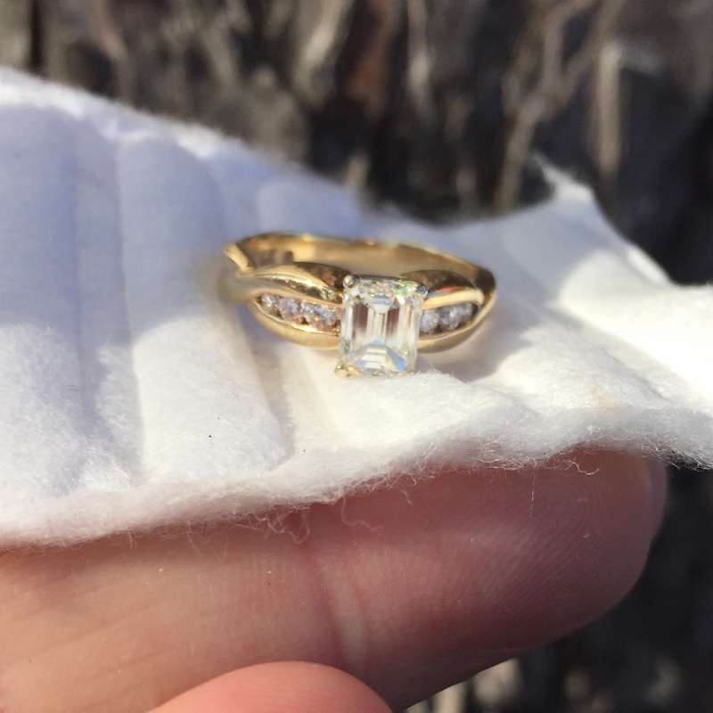 Emerald Cut Natural Diamond VS Clarity G color 0.97 Carats  Litnon.com