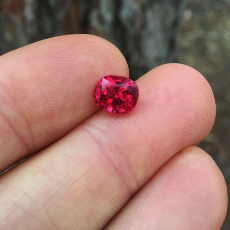  Special Color Bright Red Pink Burmese Spinel 2.06 ct GL Litnon.com