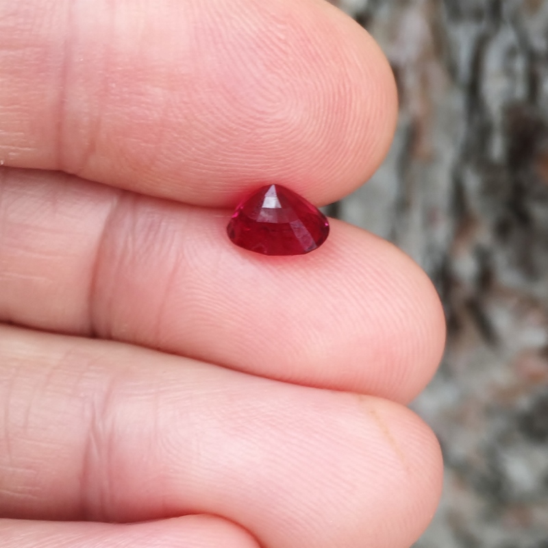  Special Color Bright Red Pink Burmese Spinel 2.06 ct GL Litnon.com