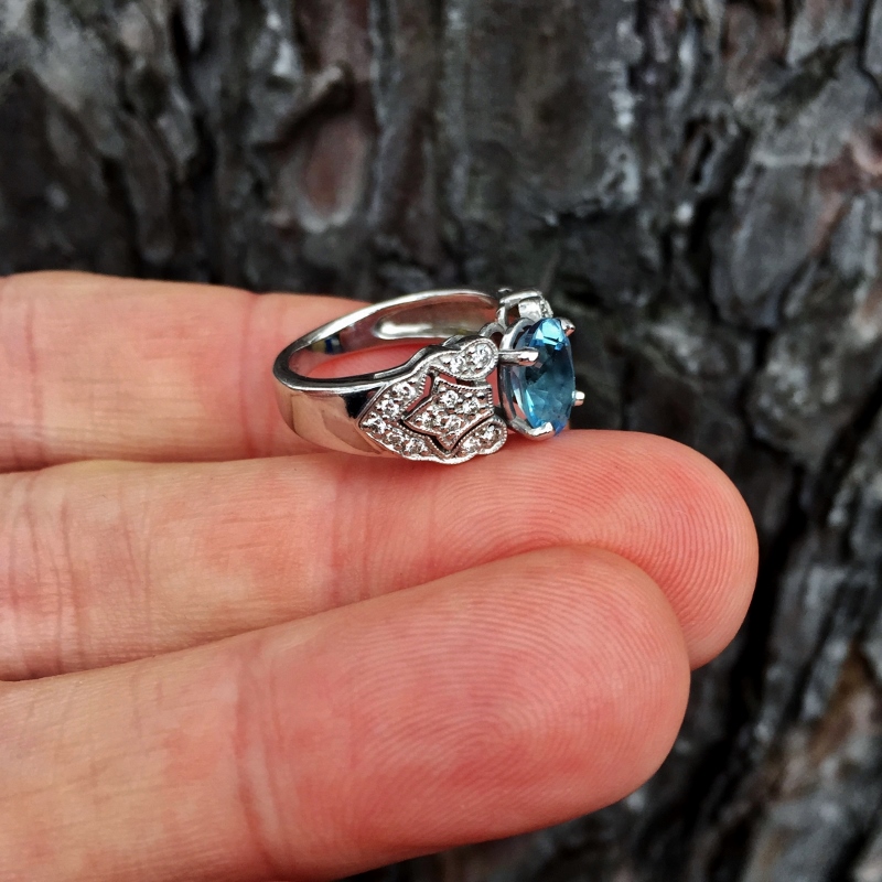 Strong Color Blue Aquamarine Diamond Ring 14kt.  Litnon.com