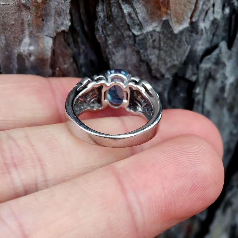 Strong Color Blue Aquamarine Diamond Ring 14kt.  Litnon.com