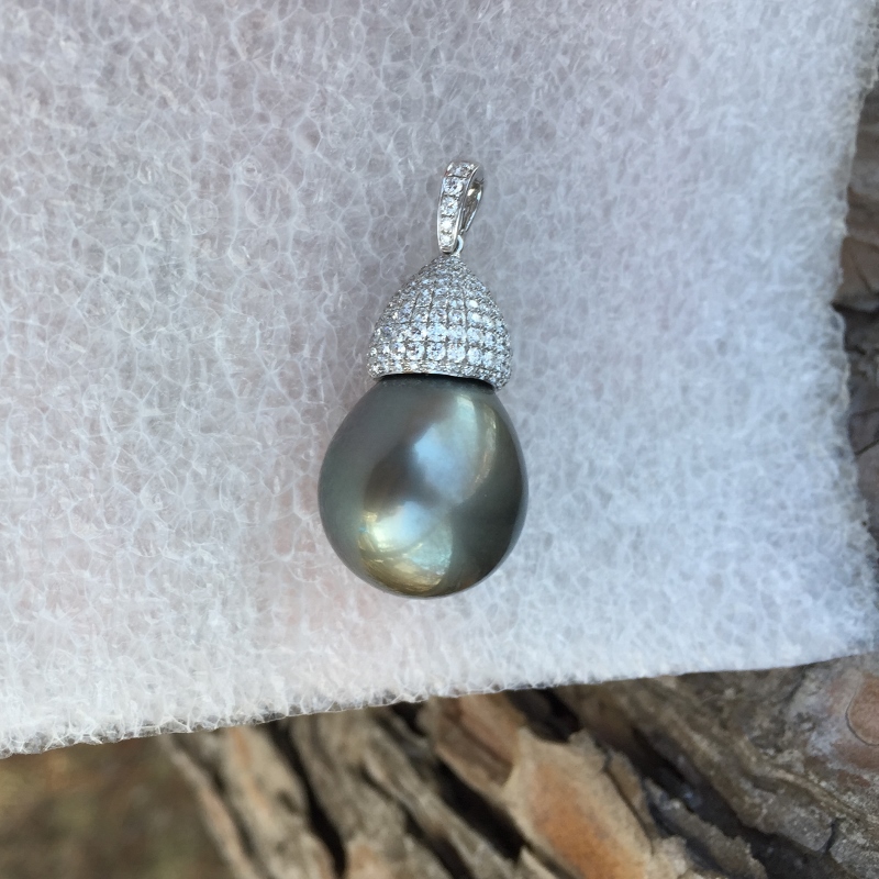  BigNatural South Sea Pearl 18 kt Diamond Pendant  Litnon.com