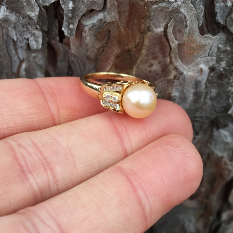 Pretty Cultured Pink Sea Pearl and Diamond 14 kt Ring  Litnon.com