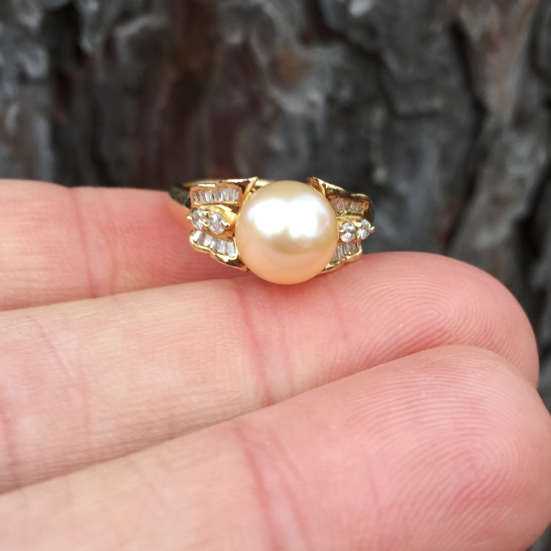 Pretty Cultured Pink Sea Pearl and Diamond 14 kt Ring  Litnon.com
