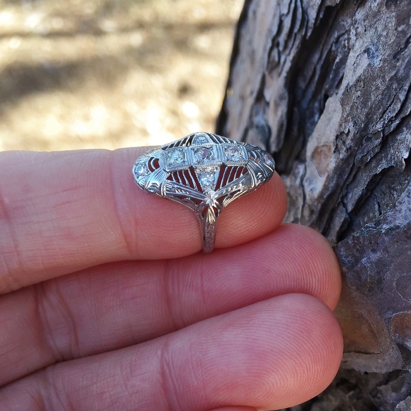 Antique 18kt White Gold Filigree Diamond Ring  Litnon.com