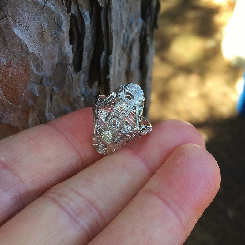 Antique 18kt White Gold Filigree Diamond Ring  Litnon.com