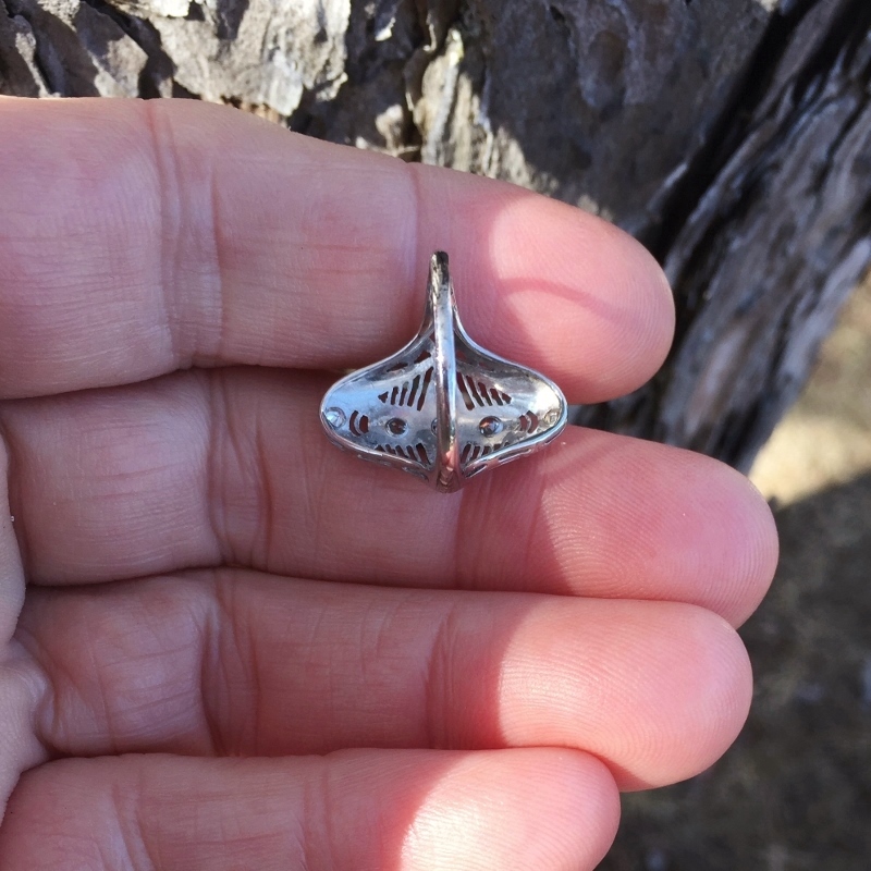 Antique 18kt White Gold Filigree Diamond Ring  Litnon.com