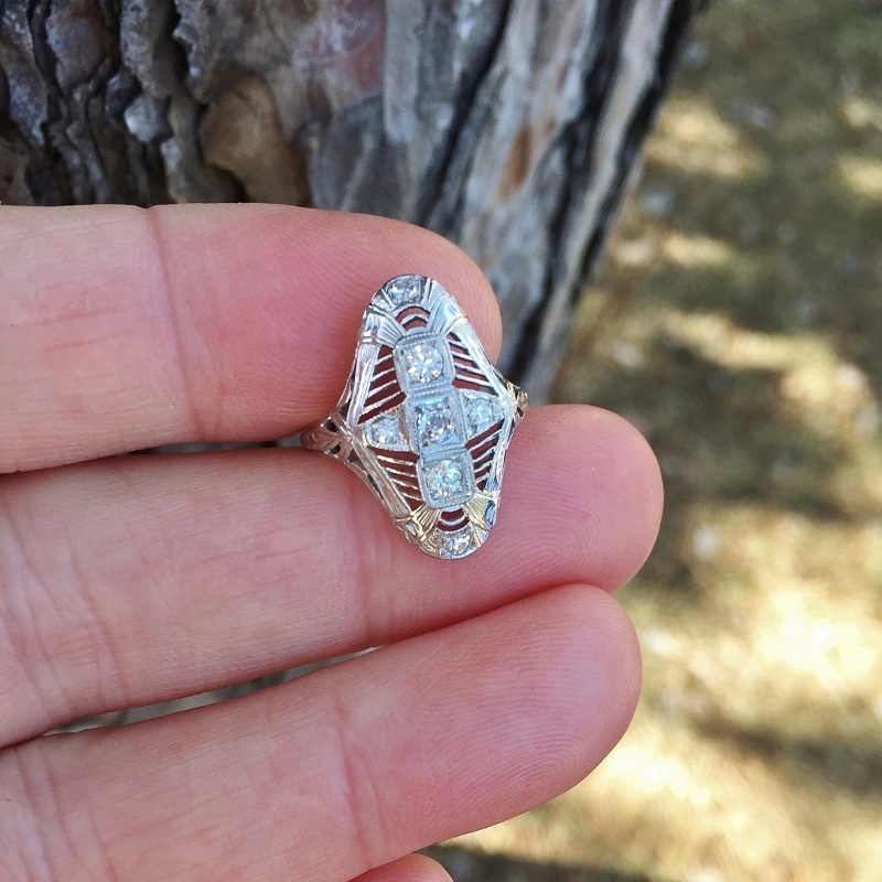 Antique 18kt White Gold Filigree Diamond Ring  Litnon.com