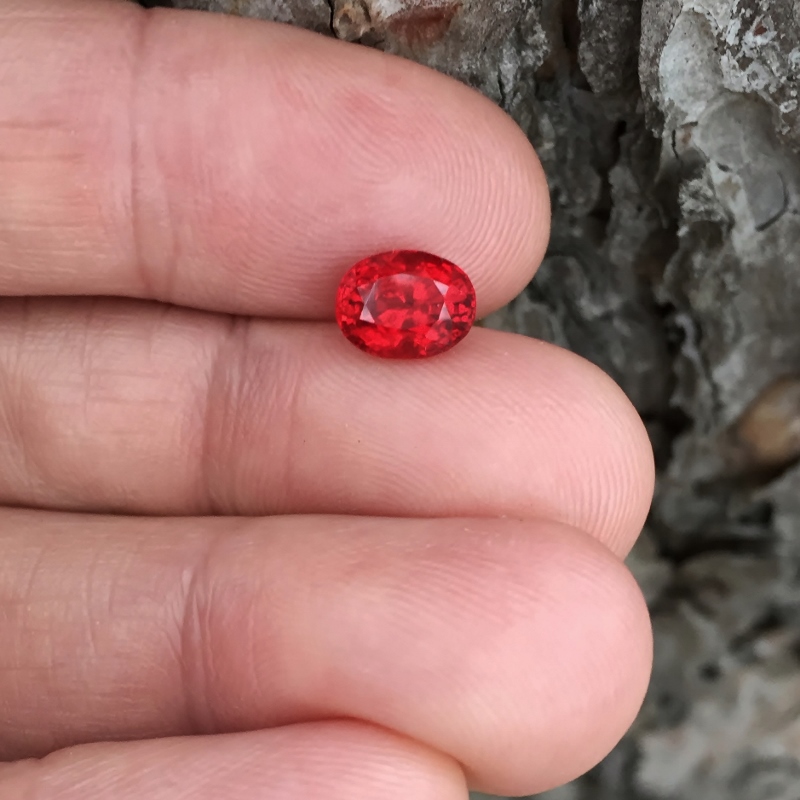 Superb Quality Natural South Burmese Flame Spinel 2.62 ct GL Litnon.com
