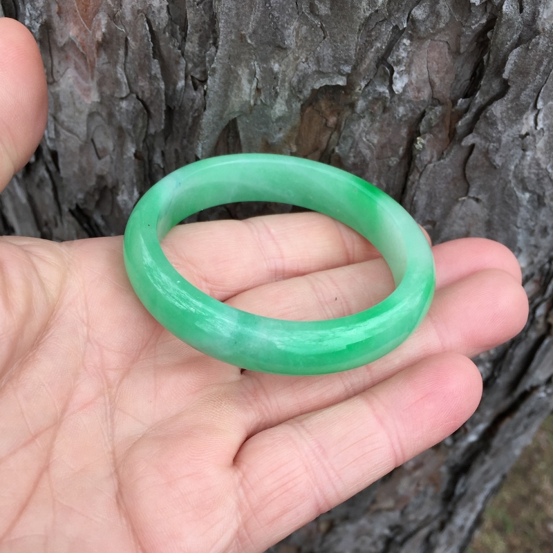 Apple Green Type B Burmese Jadeite Bangle 44.2 grams  Litnon.com