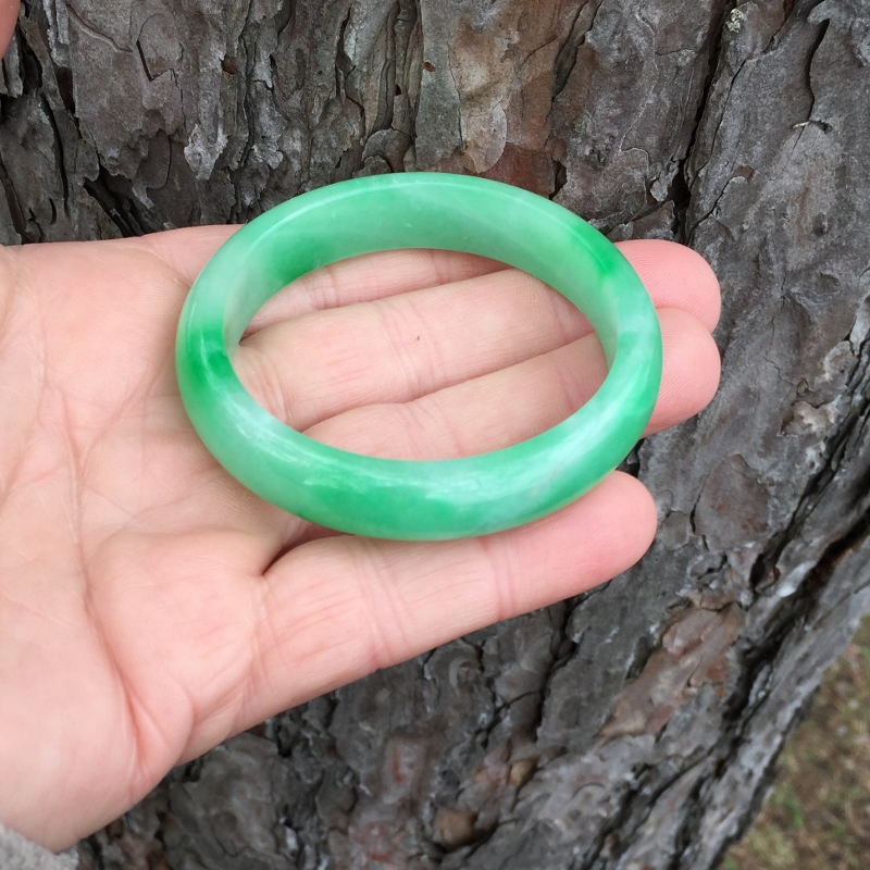 Apple Green Type B Burmese Jadeite Bangle 44.2 grams  Litnon.com
