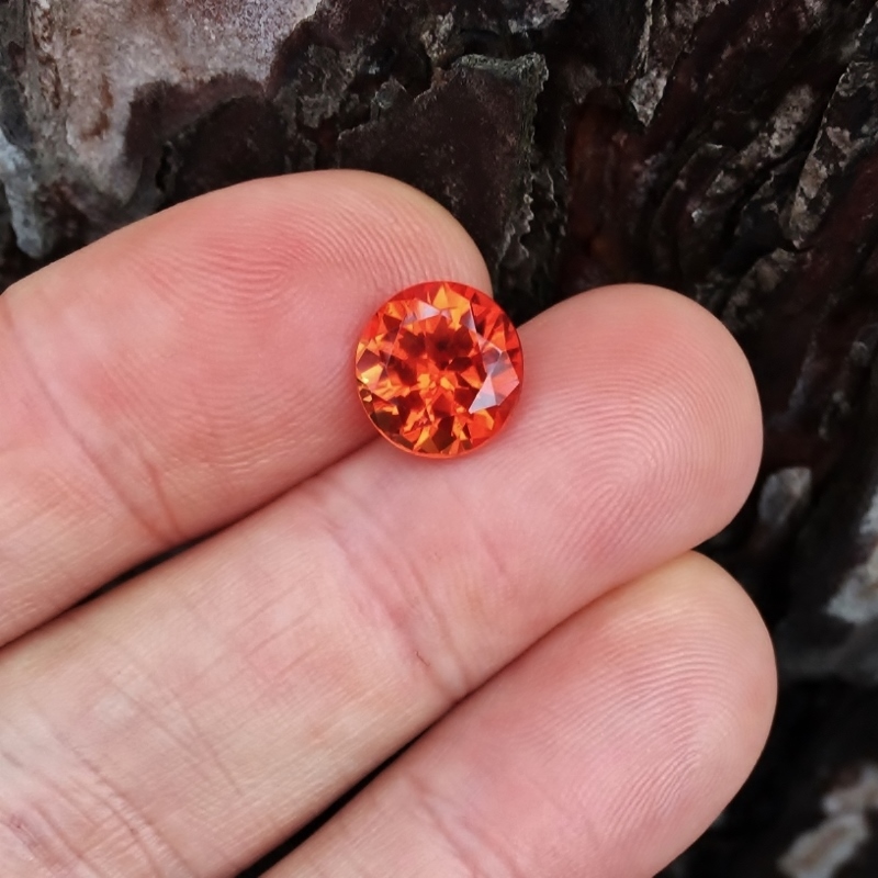 Lab Perfection Intense Orange Sapphire Corrundum 4.88 ct  Litnon.com