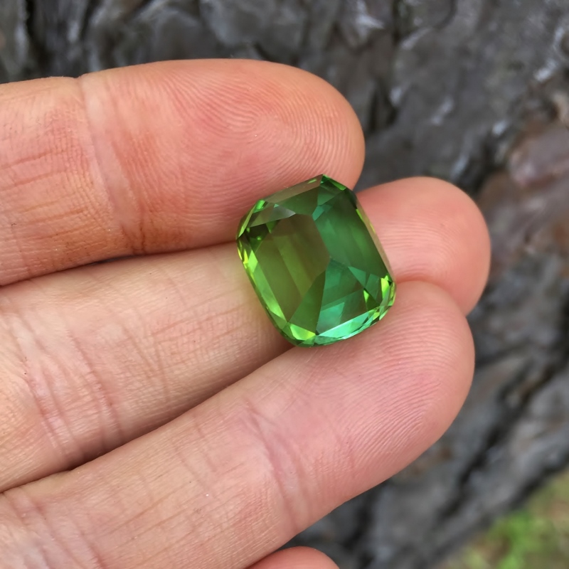 Color Big Green Natural Tourmaline Mozambique 21.50 ct  Litnon.com