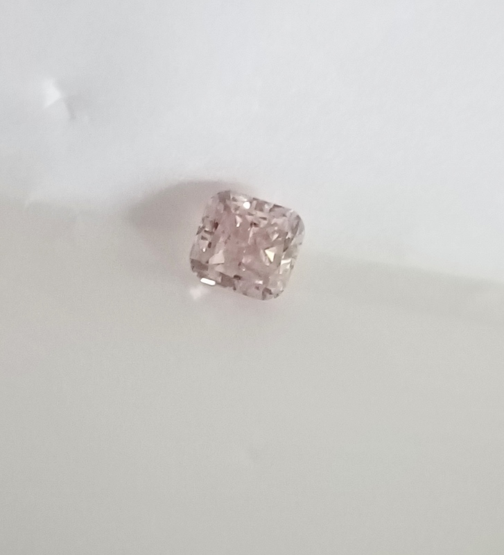 GIA Certified Natural Fancy Purplish Pink Diamond 0.45 ct Litnon.com