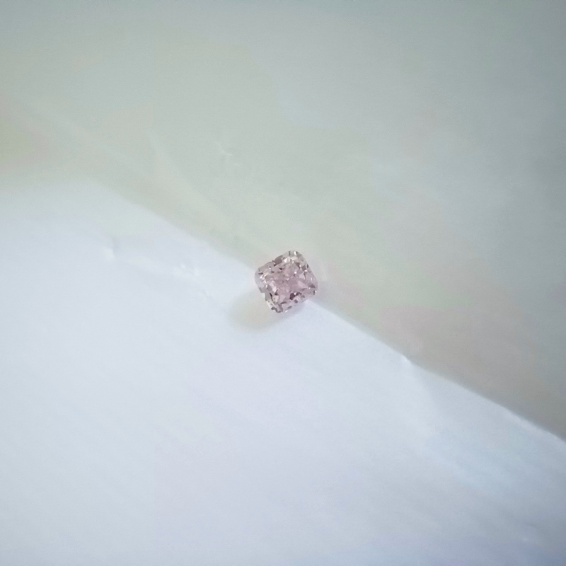 GIA Certified Natural Fancy Purplish Pink Diamond 0.45 ct Litnon.com