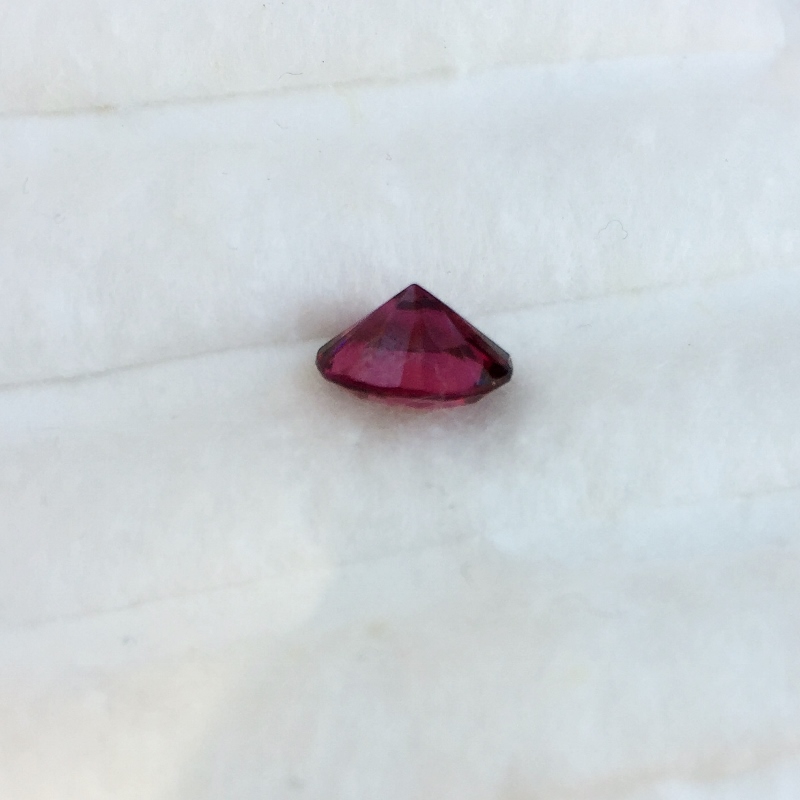Quality Sri Lanka Rose Rhodolite Garnet 1.77 ct  Litnon.com