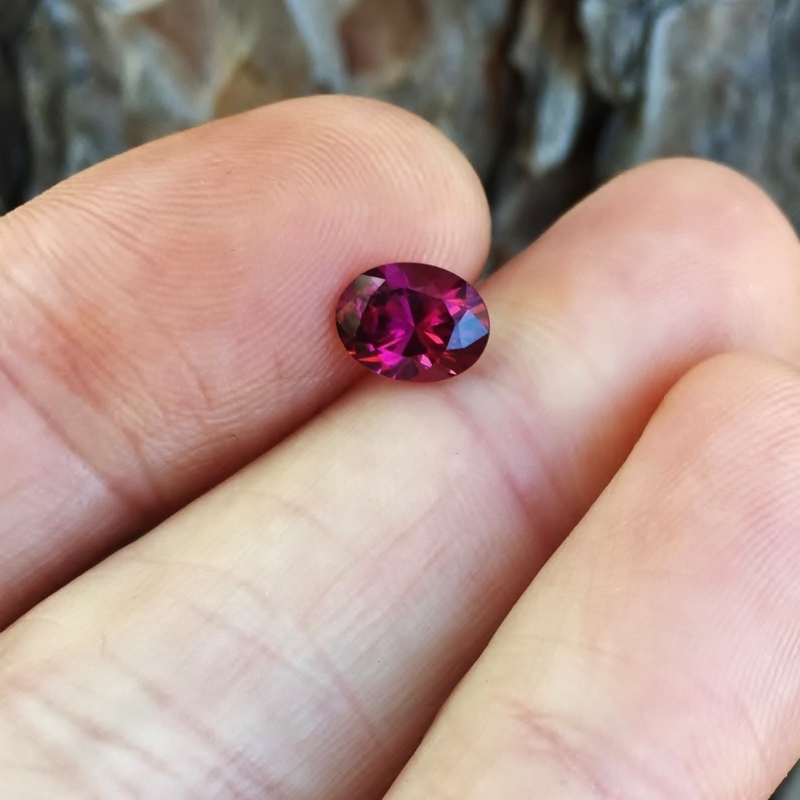 Quality Sri Lanka Rose Rhodolite Garnet 1.77 ct  Litnon.com